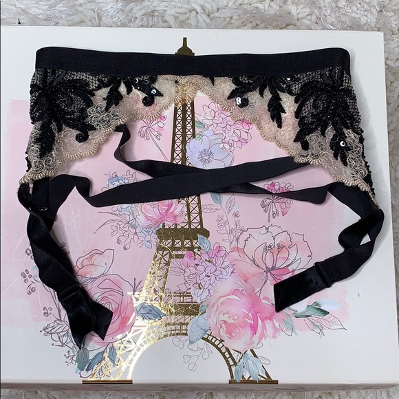 Victoria's Secret Other - Victoria secret size small garter belt NWT!